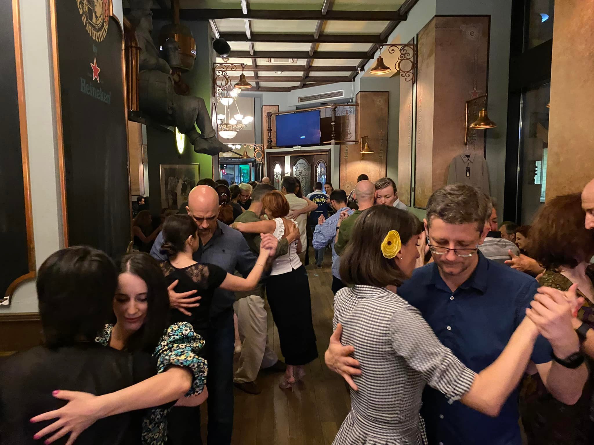 Milonga la Bulevard @ Beraria Gambrinus tangotangent Milonga la Bulevard @ Beraria Gambrinus tangotangent